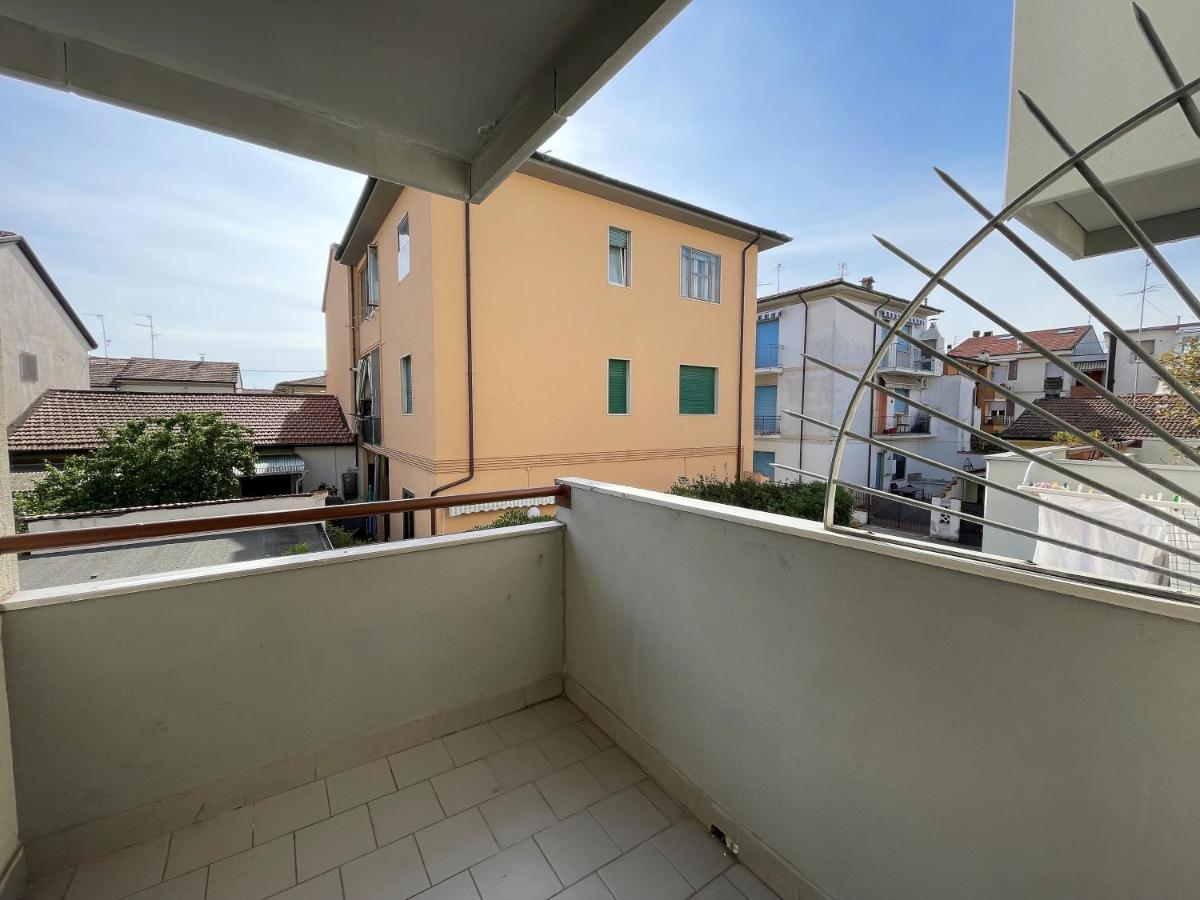 Stefano'S Guests House: 2 Bedrooms & Parking In Viareggio Exterior foto