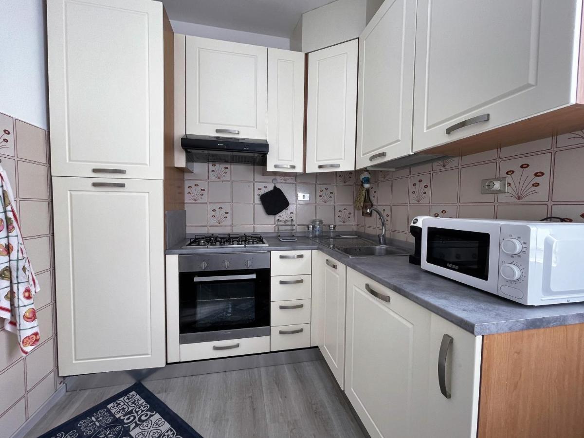 Stefano'S Guests House: 2 Bedrooms & Parking In Viareggio Exterior foto